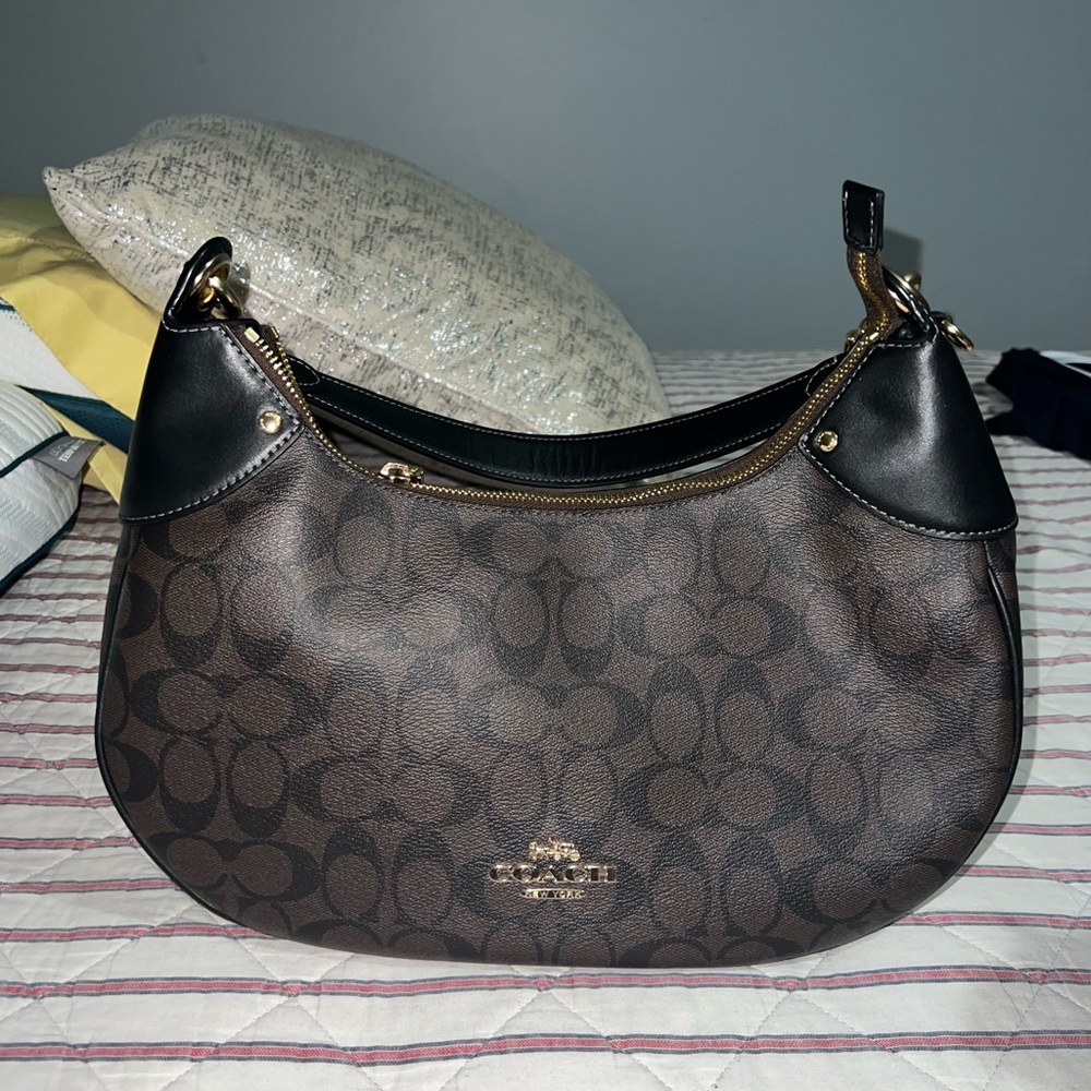 Coach Mara Hobo in Signature Canvas